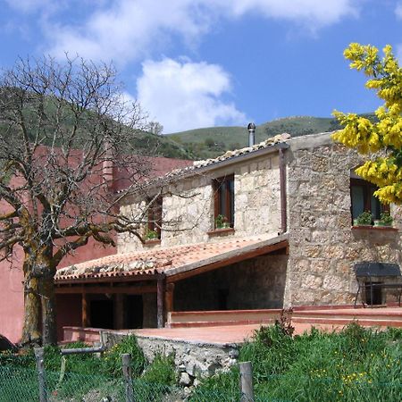 Agriturismo Gelso Castellana Sicula Exteriér fotografie