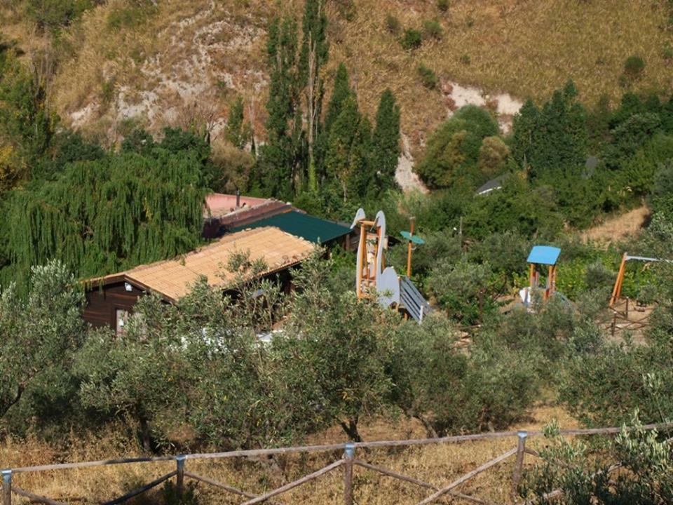 Agriturismo Gelso Castellana Sicula Exteriér fotografie